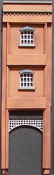 Wall panel with single-track wagon entrance for brick-built warehouse/goodshed